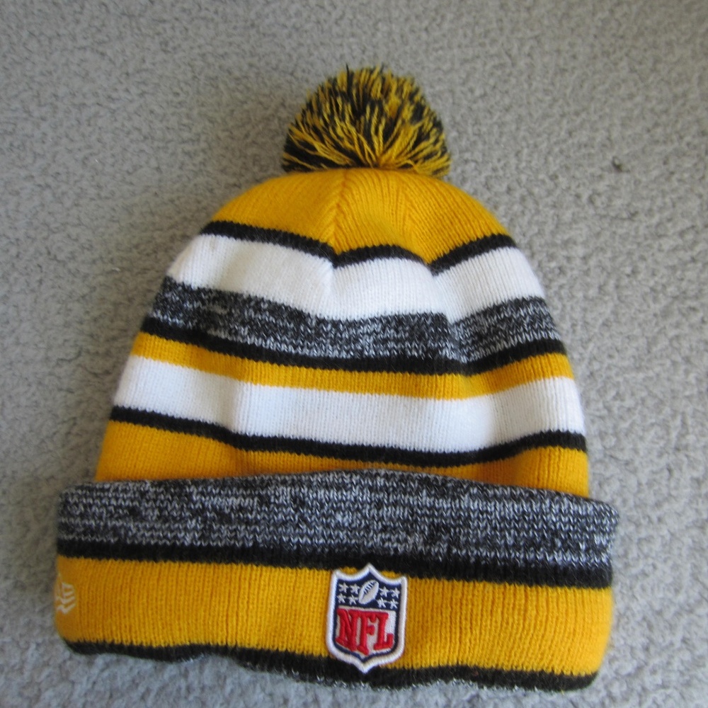 Pittsburgh Steelers New Era Sideline Sport Knit Hat PomPom Winter Hat Tossle Cap